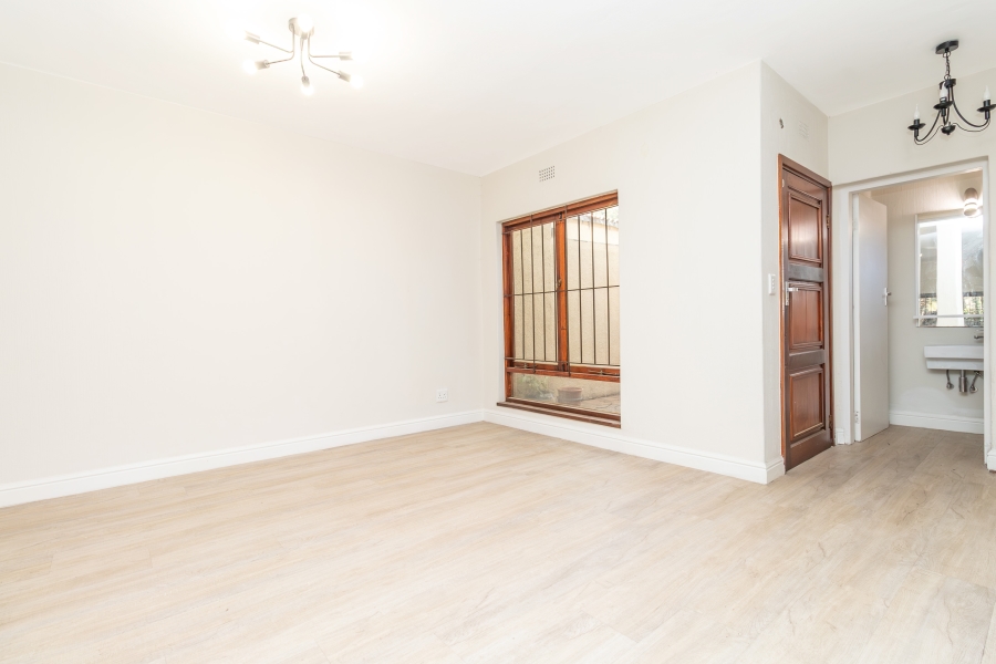 To Let 3 Bedroom Property for Rent in Sandown Gauteng