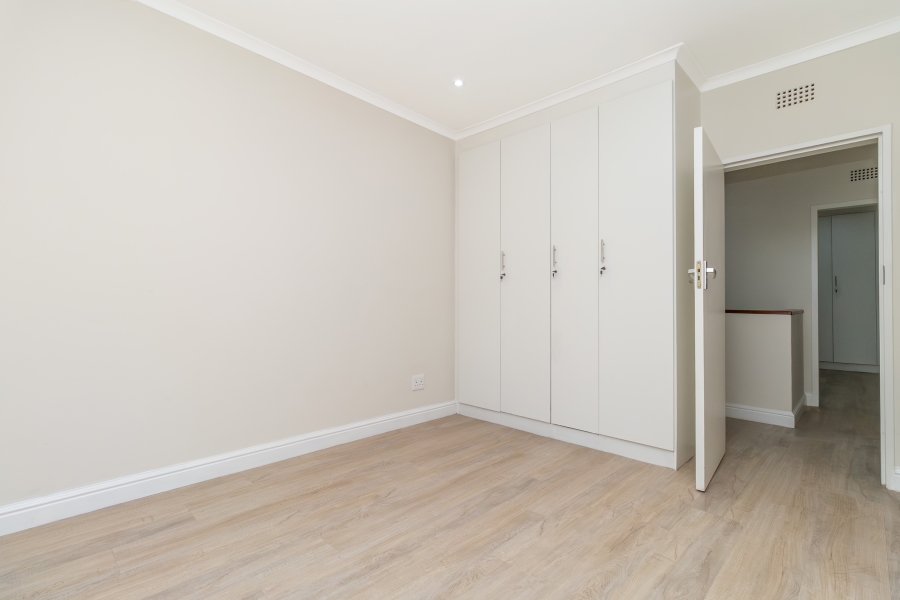To Let 3 Bedroom Property for Rent in Sandown Gauteng