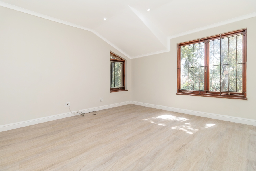 To Let 3 Bedroom Property for Rent in Sandown Gauteng
