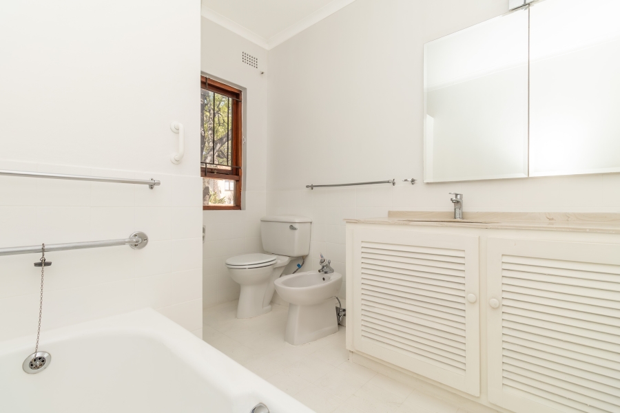 To Let 3 Bedroom Property for Rent in Sandown Gauteng