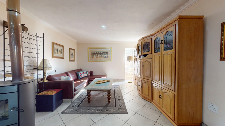 5 Bedroom Property for Sale in Rynfield Gauteng