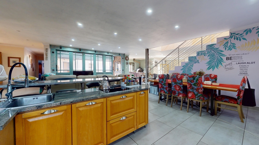 5 Bedroom Property for Sale in Rynfield Gauteng