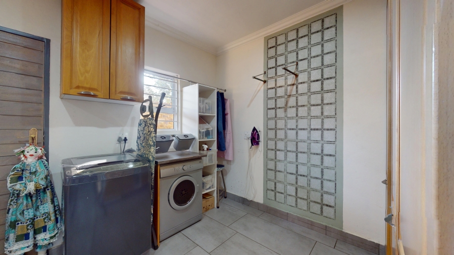 5 Bedroom Property for Sale in Rynfield Gauteng