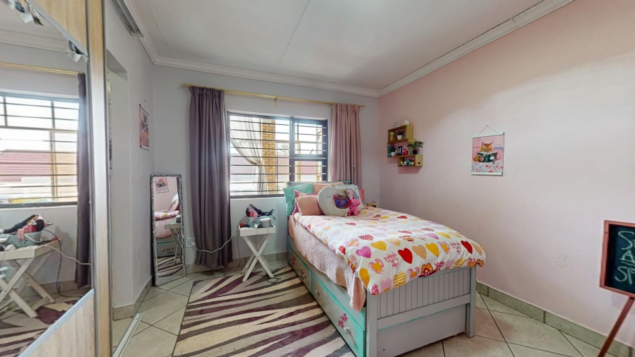 5 Bedroom Property for Sale in Rynfield Gauteng