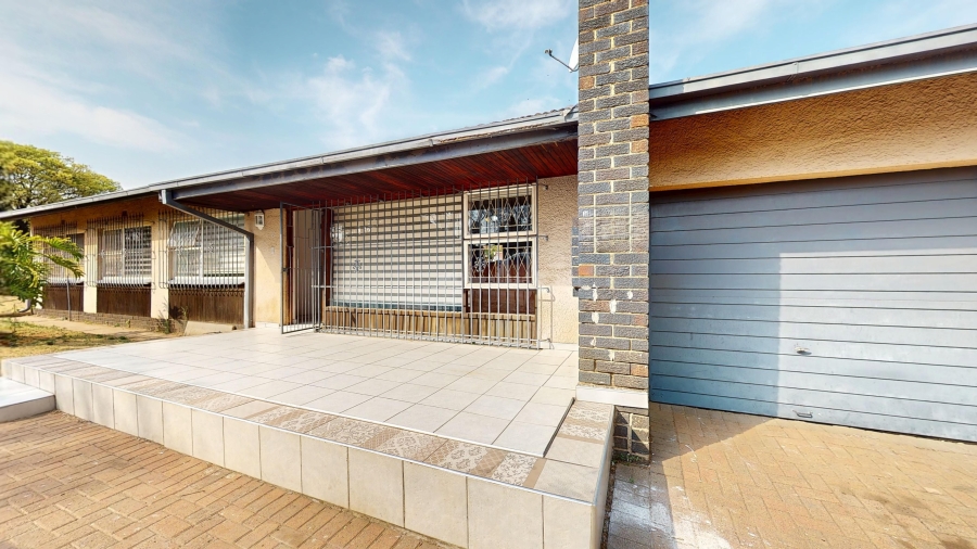 4 Bedroom Property for Sale in Witfield Gauteng