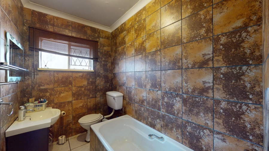 4 Bedroom Property for Sale in Witfield Gauteng