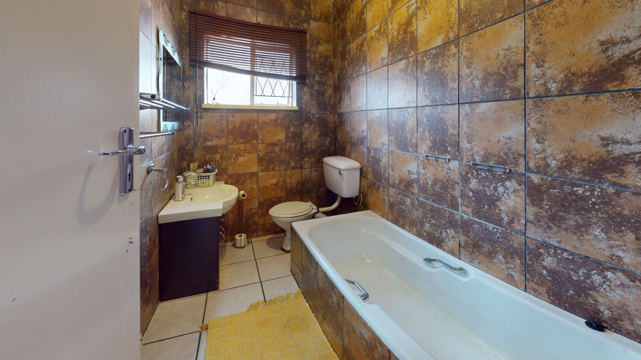 4 Bedroom Property for Sale in Witfield Gauteng