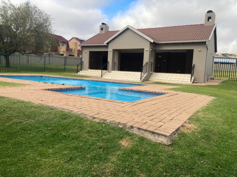 1 Bedroom Property for Sale in Willowbrook Gauteng
