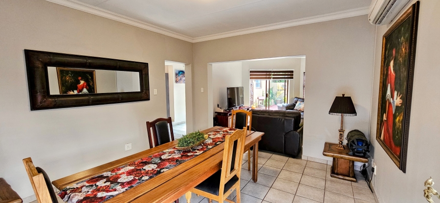 3 Bedroom Property for Sale in Three Rivers Proper Gauteng