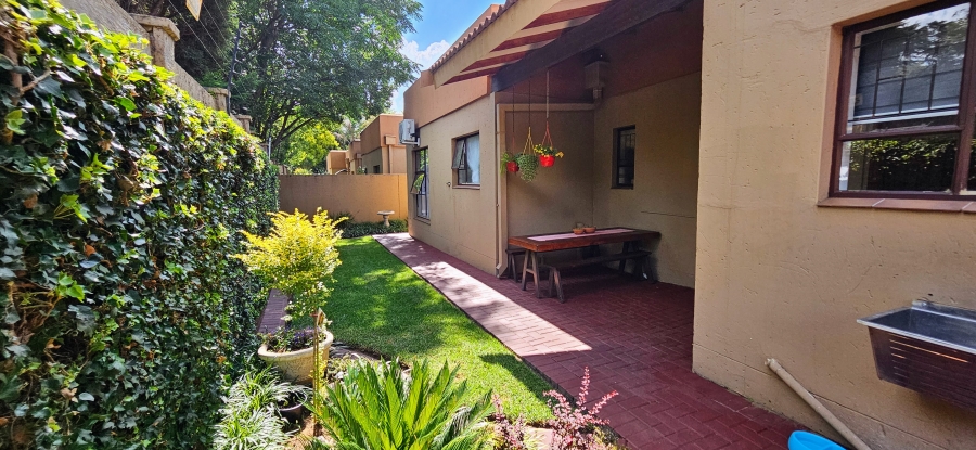 3 Bedroom Property for Sale in Three Rivers Proper Gauteng