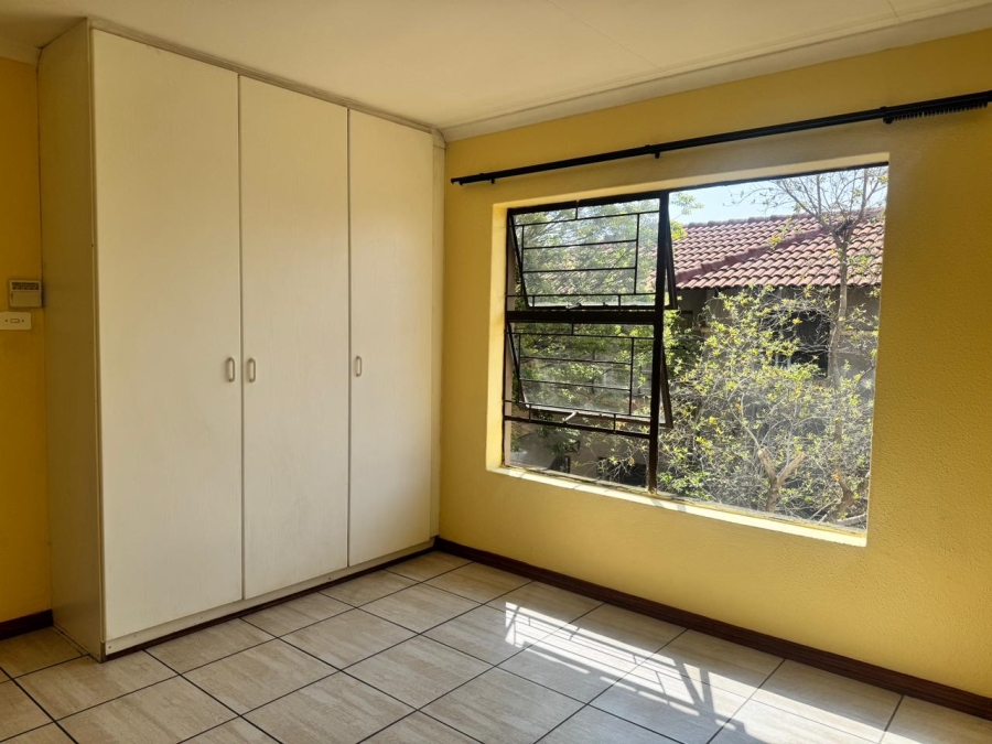 3 Bedroom Property for Sale in Heuwelsig Estate Gauteng