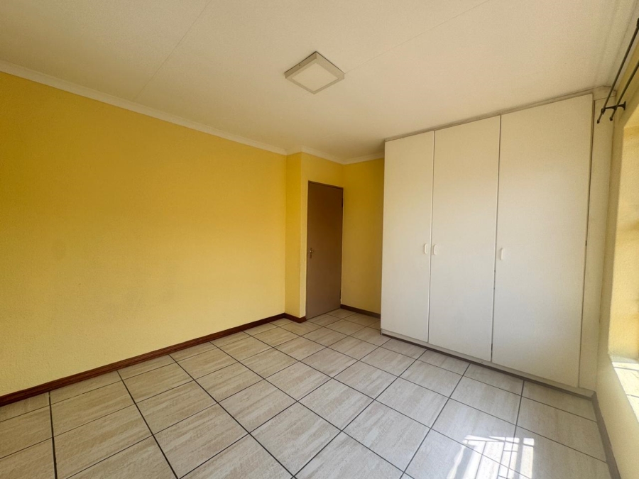 3 Bedroom Property for Sale in Heuwelsig Estate Gauteng