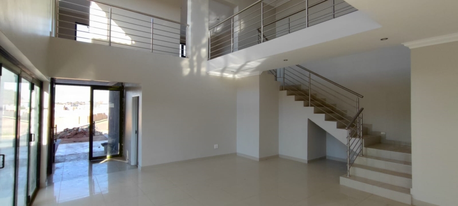 4 Bedroom Property for Sale in Eldoraigne Gauteng