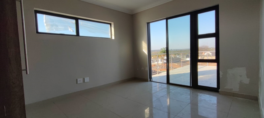 4 Bedroom Property for Sale in Eldoraigne Gauteng
