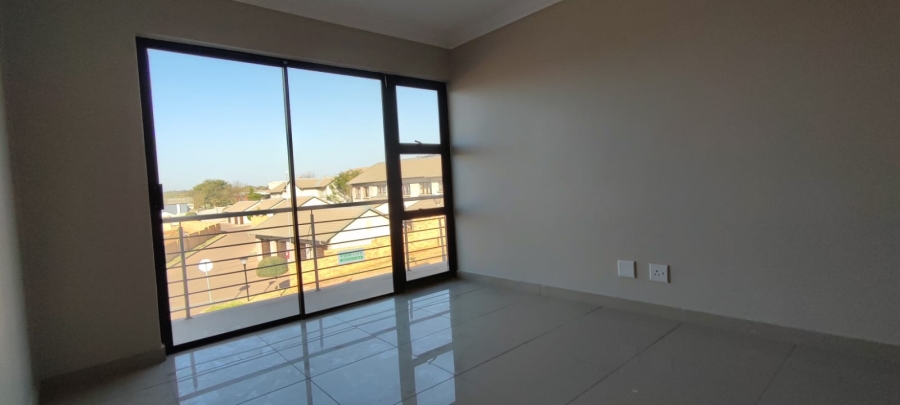 4 Bedroom Property for Sale in Eldoraigne Gauteng