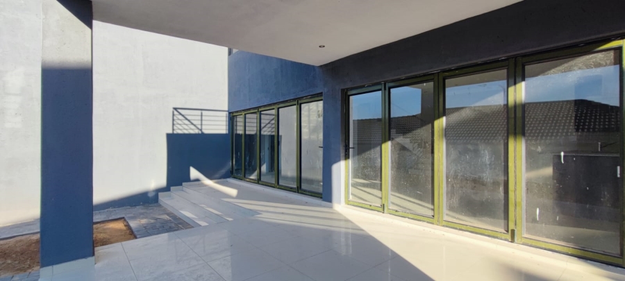 4 Bedroom Property for Sale in Eldoraigne Gauteng