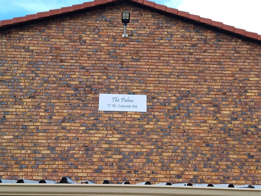 To Let 2 Bedroom Property for Rent in New Redruth Gauteng