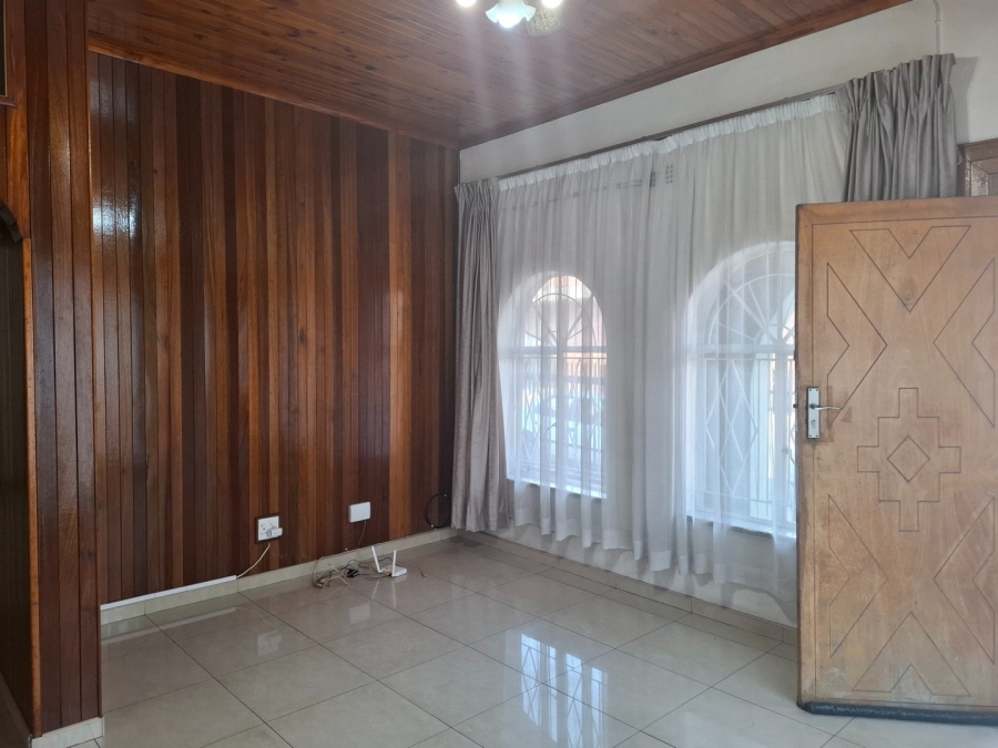 6 Bedroom Property for Sale in Actonville Gauteng