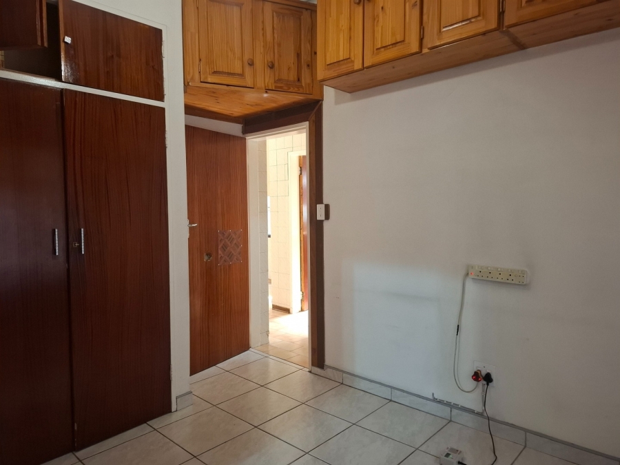 6 Bedroom Property for Sale in Actonville Gauteng