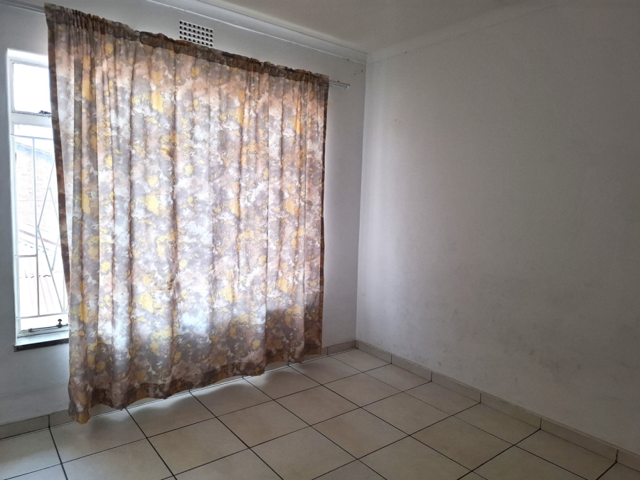 6 Bedroom Property for Sale in Actonville Gauteng