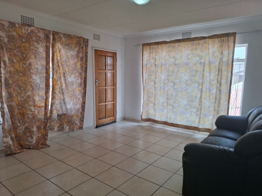 6 Bedroom Property for Sale in Actonville Gauteng