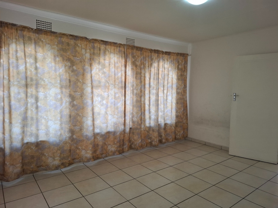 6 Bedroom Property for Sale in Actonville Gauteng