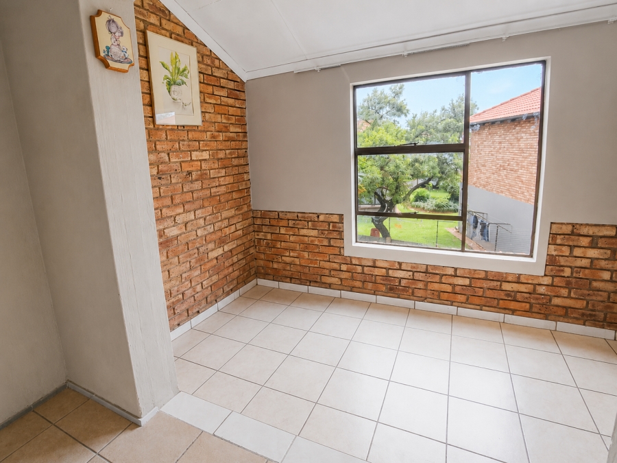 3 Bedroom Property for Sale in Ruimsig Gauteng