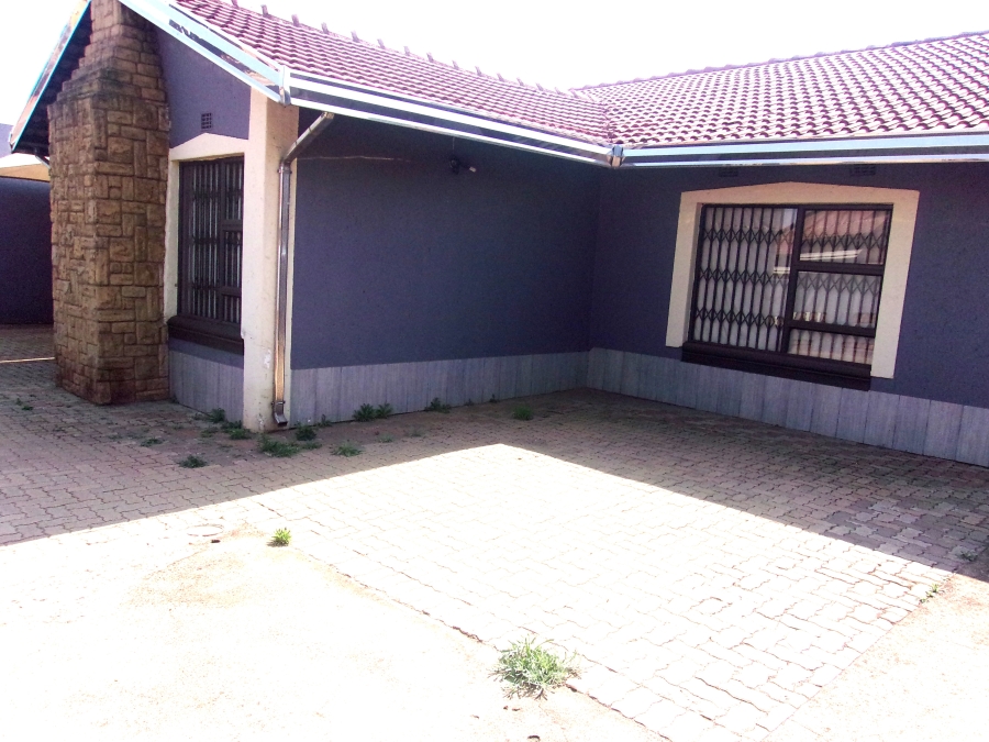 3 Bedroom Property for Sale in Vosloorus Gauteng