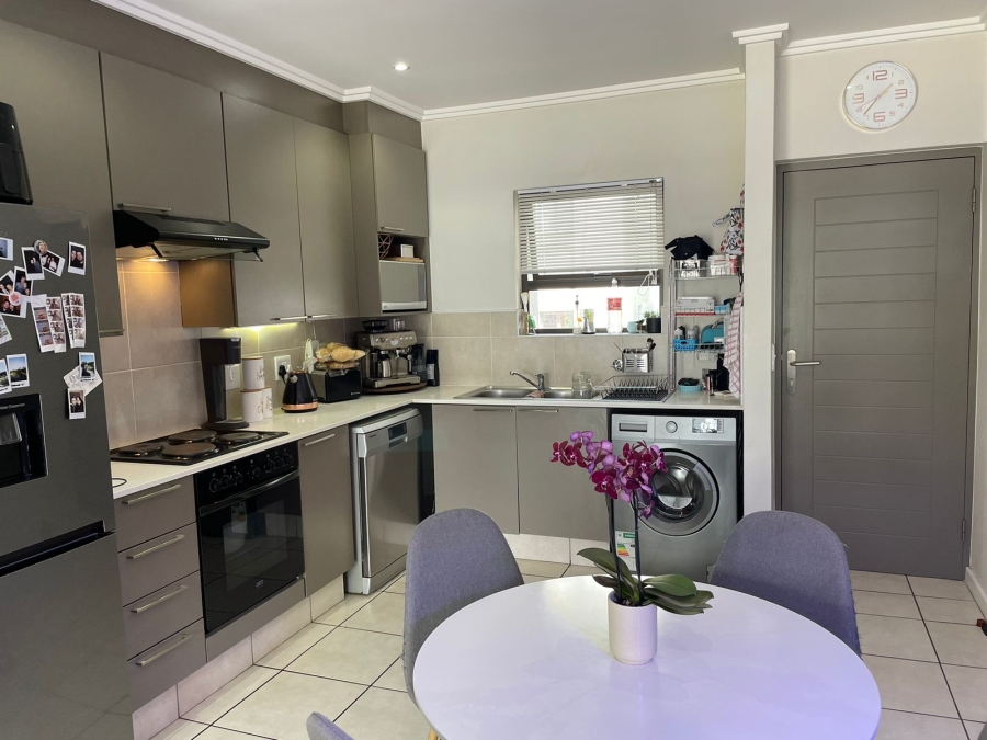 To Let 2 Bedroom Property for Rent in Craigavon Gauteng