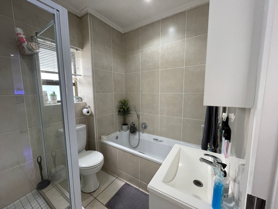 To Let 2 Bedroom Property for Rent in Craigavon Gauteng