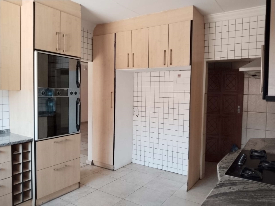 8 Bedroom Property for Sale in Booysens Gauteng