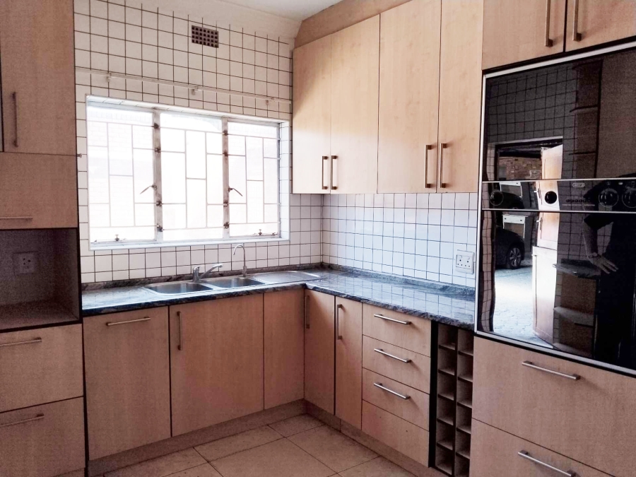 8 Bedroom Property for Sale in Booysens Gauteng