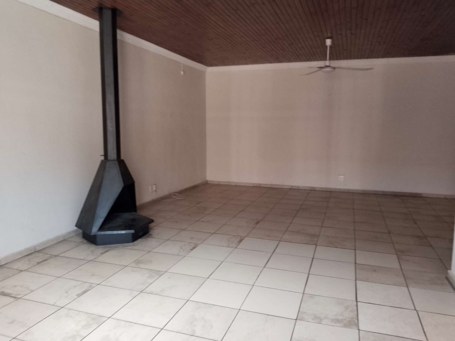 8 Bedroom Property for Sale in Booysens Gauteng