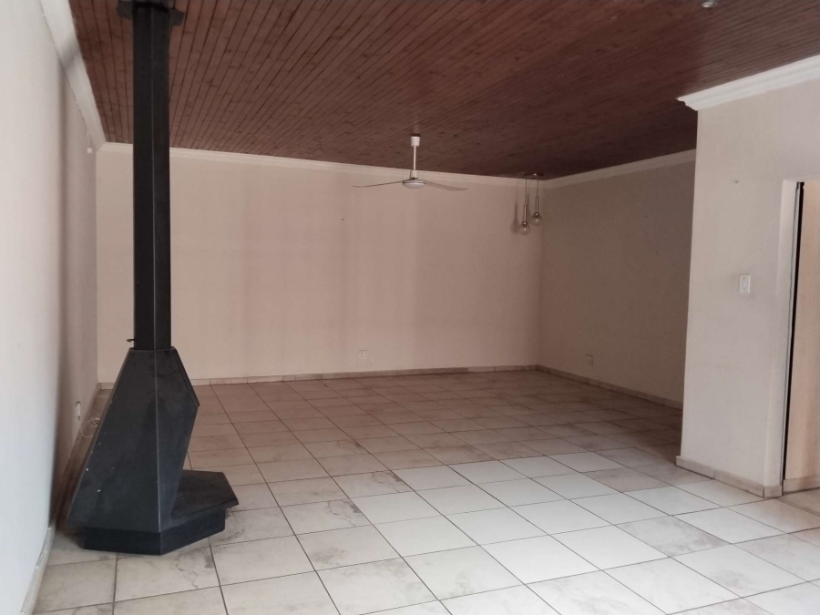 8 Bedroom Property for Sale in Booysens Gauteng