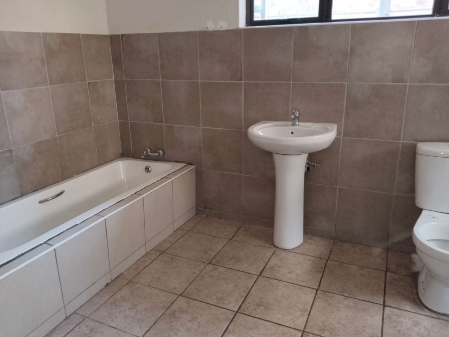 8 Bedroom Property for Sale in Booysens Gauteng