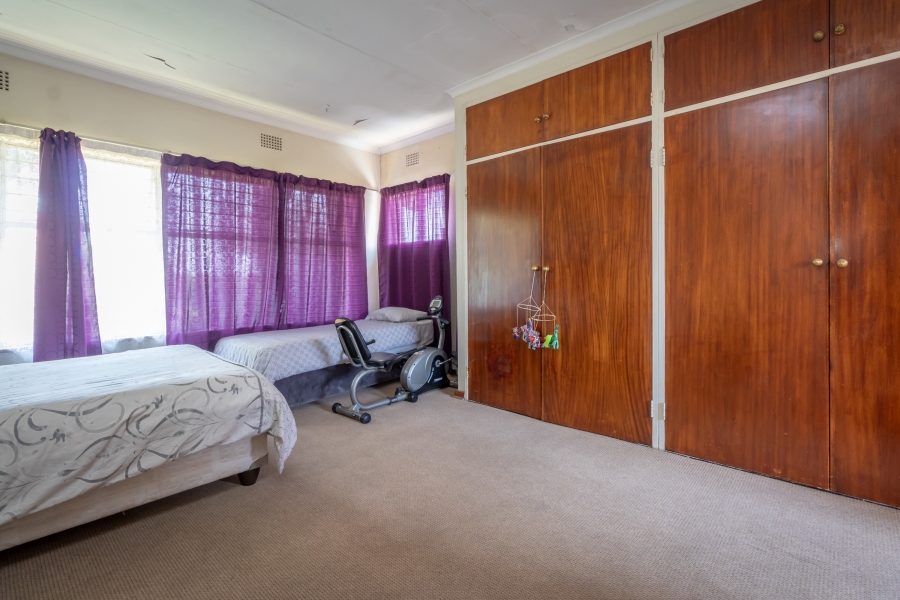 To Let 4 Bedroom Property for Rent in Wilro Park Gauteng