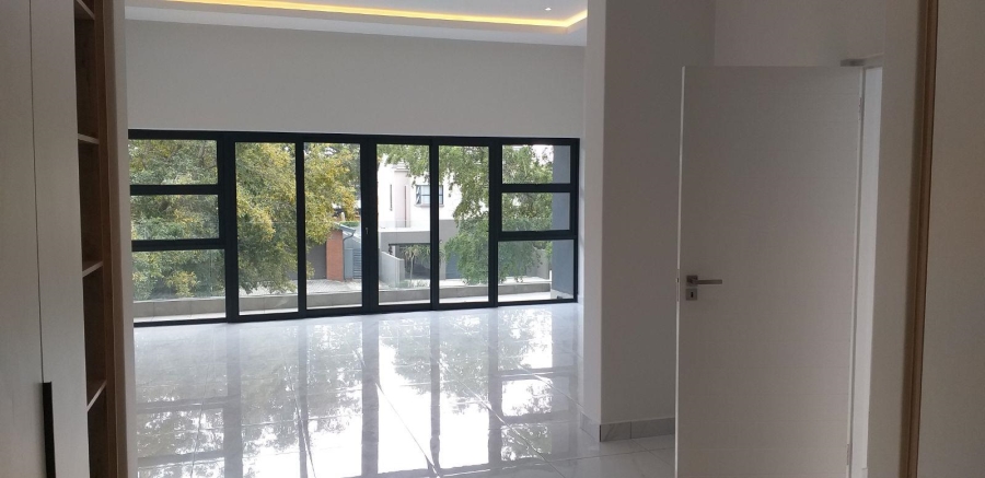 4 Bedroom Property for Sale in La Como Lifestyle Estate Gauteng