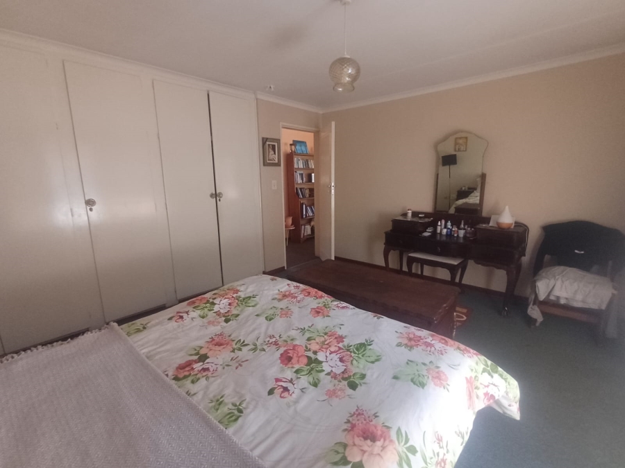 2 Bedroom Property for Sale in Lindhaven Gauteng