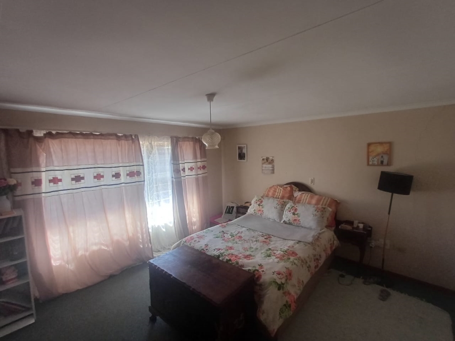 2 Bedroom Property for Sale in Lindhaven Gauteng