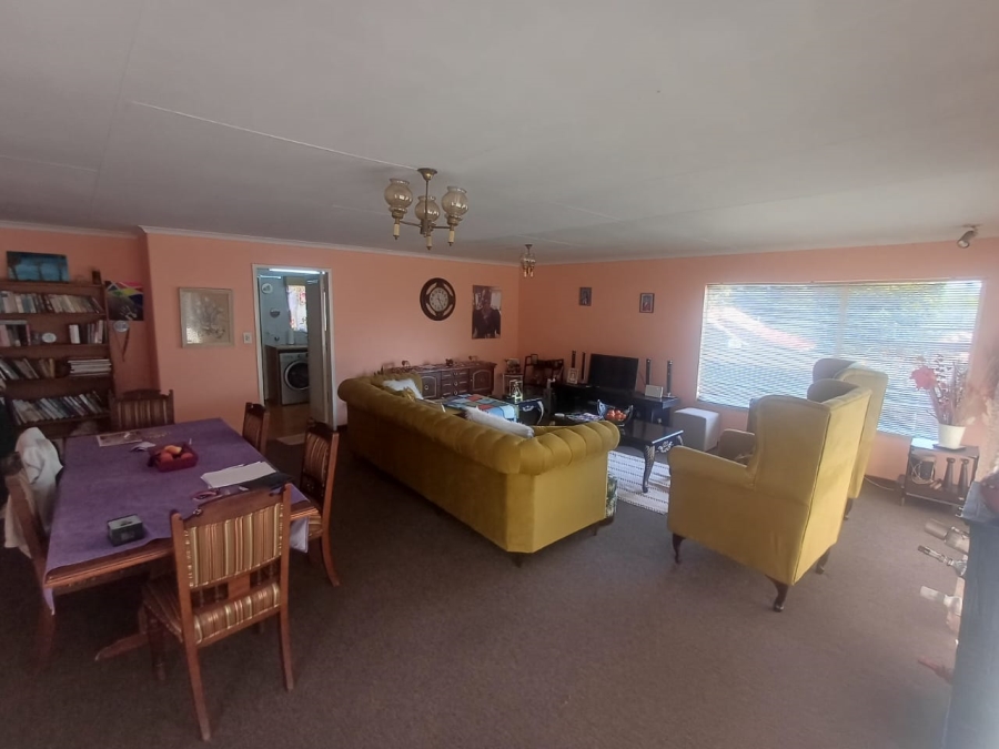 2 Bedroom Property for Sale in Lindhaven Gauteng