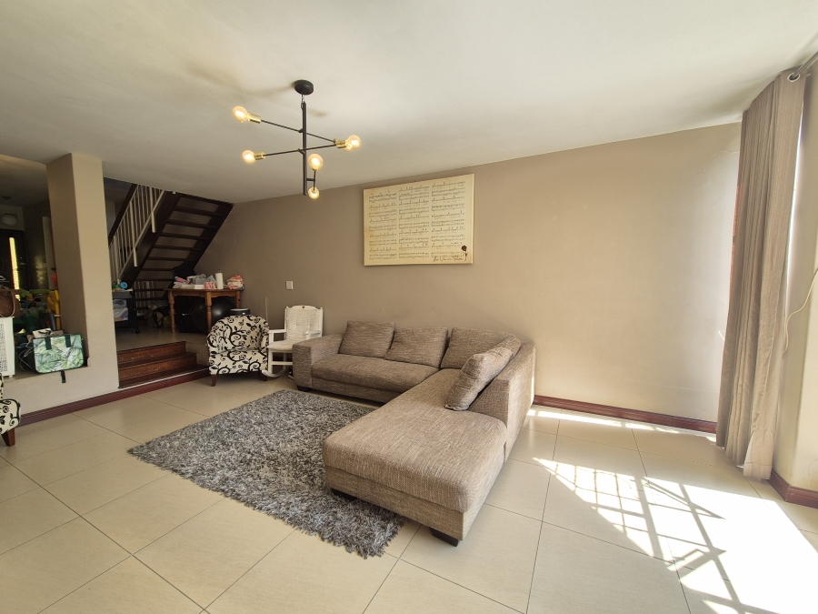 2 Bedroom Property for Sale in St Andrews Gauteng