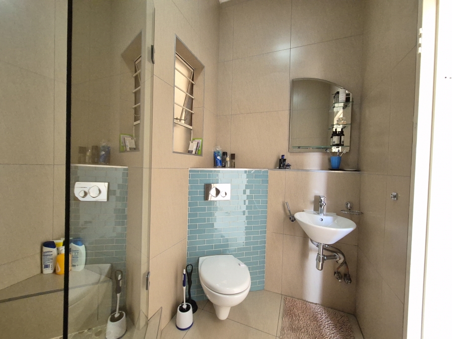 2 Bedroom Property for Sale in St Andrews Gauteng