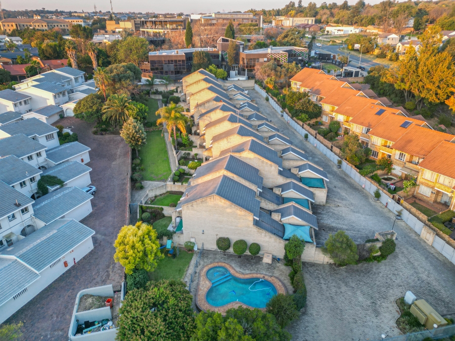 3 Bedroom Property for Sale in Morningside Manor Gauteng
