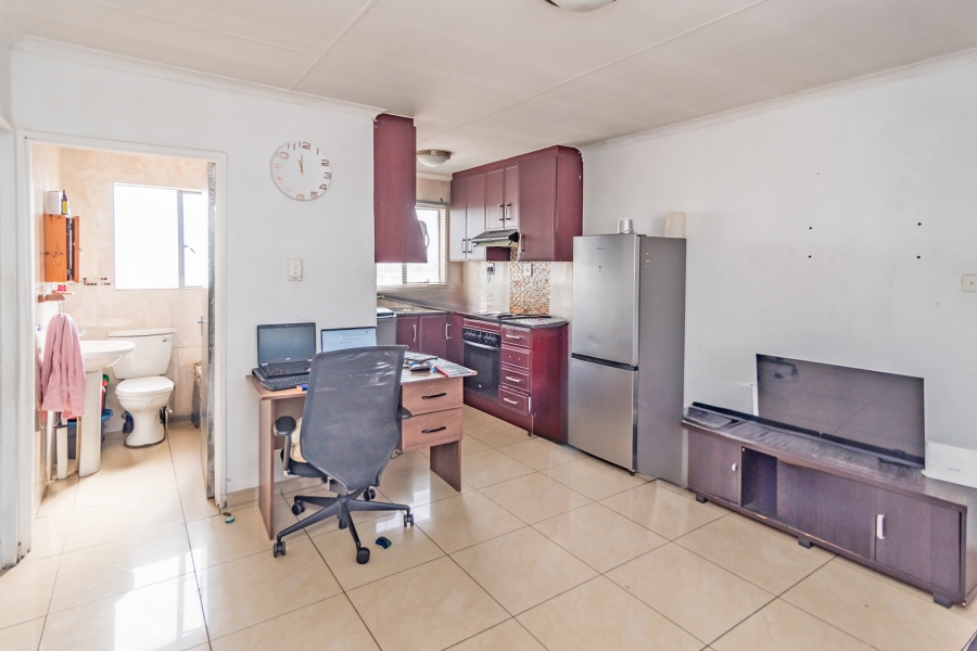 2 Bedroom Property for Sale in Fleurhof Gauteng