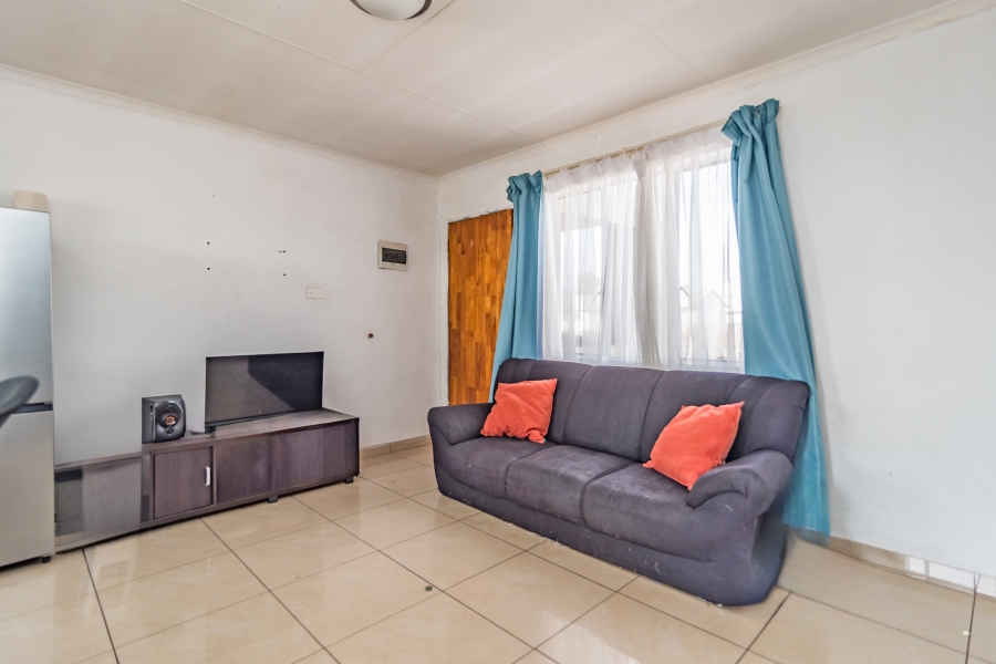 2 Bedroom Property for Sale in Fleurhof Gauteng