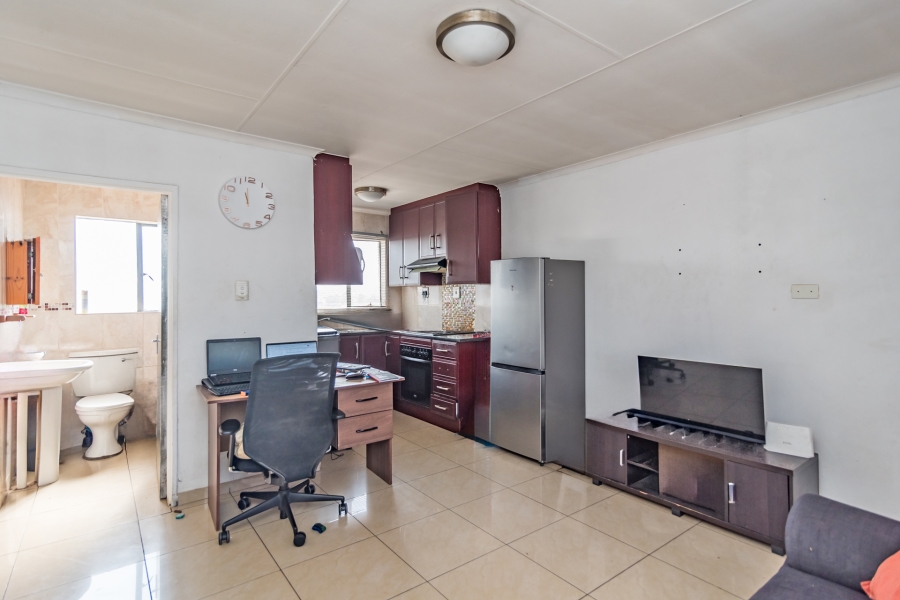 2 Bedroom Property for Sale in Fleurhof Gauteng