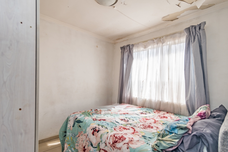 2 Bedroom Property for Sale in Fleurhof Gauteng