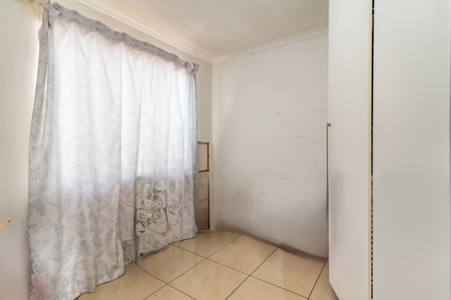 2 Bedroom Property for Sale in Fleurhof Gauteng
