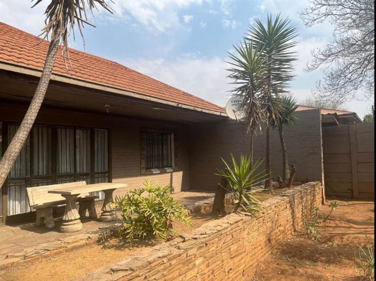 3 Bedroom Property for Sale in Vanderbijlpark CW 3 Gauteng