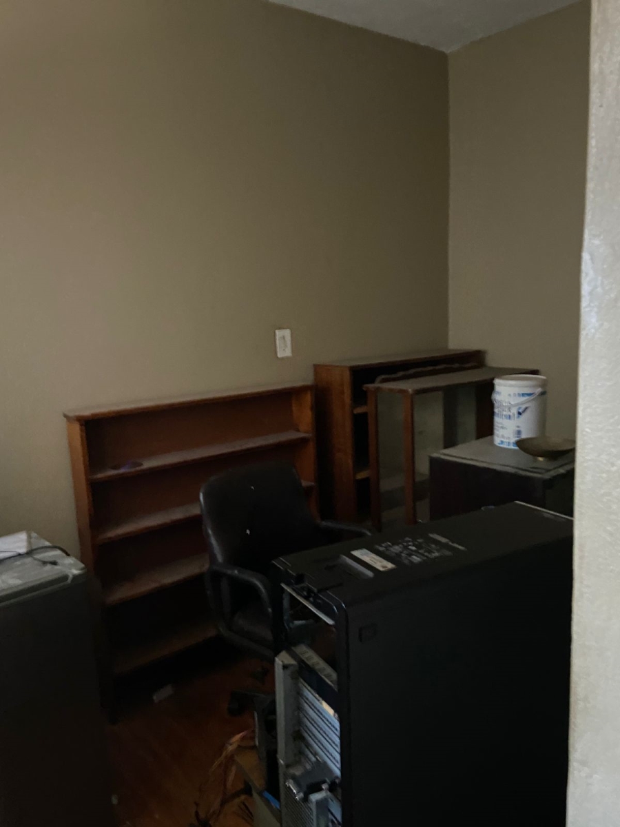5 Bedroom Property for Sale in Flora Gardens Gauteng